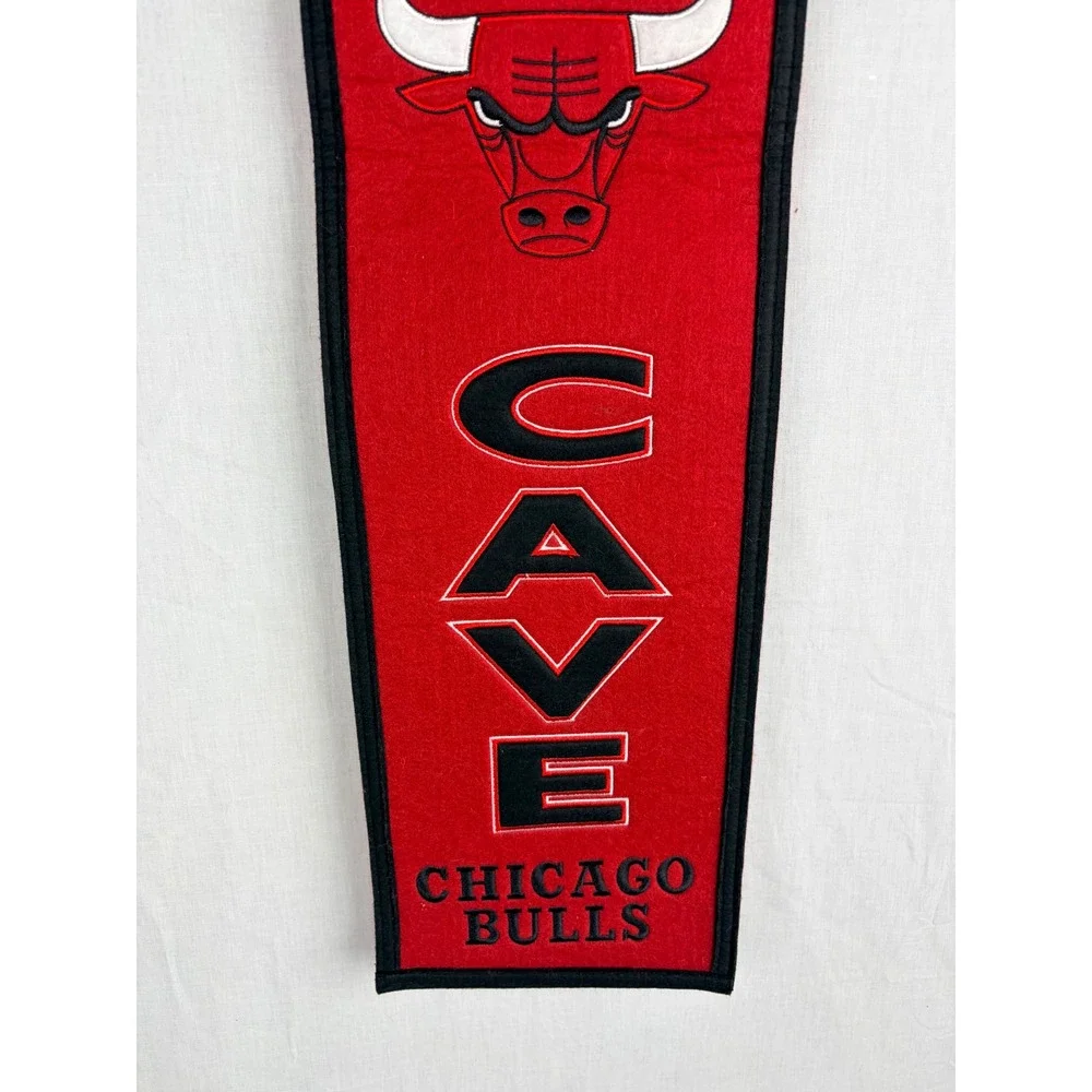 Chicago Bulls Man Cave Banner NBA Vertical Wool Felt Pennant Red Embroidered‎